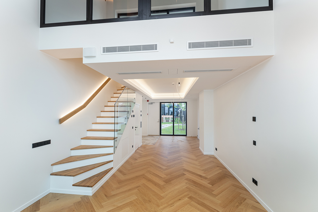 HYB16160-Edit_1280X850