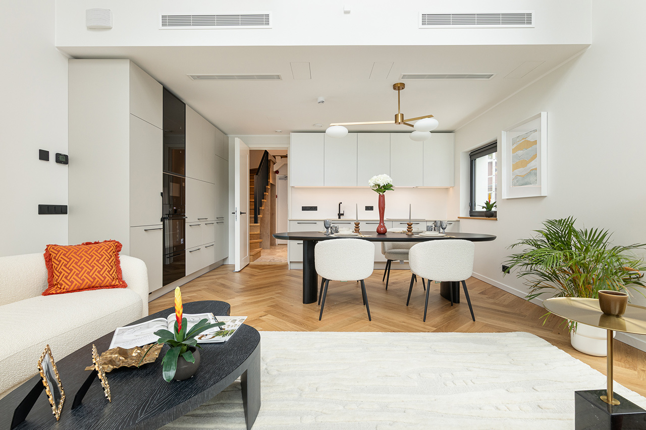 HYB16408-Edit_1280X850