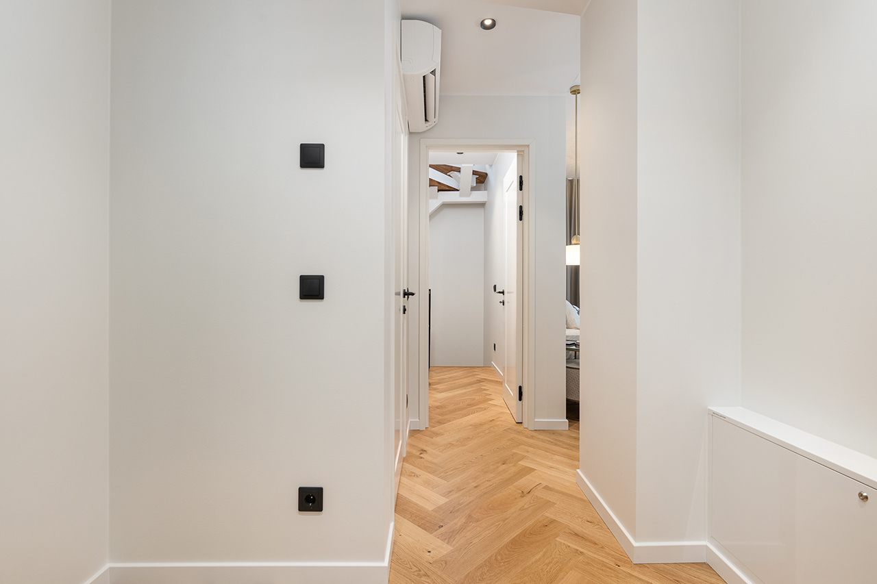 HYB16476-Edit_1280X850